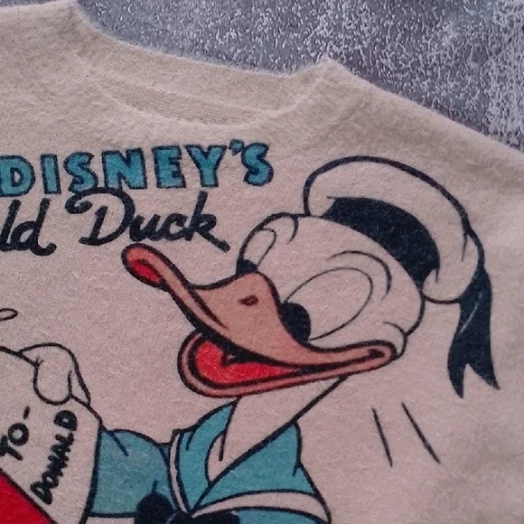 Walt Disney Donald Duck and Penguin Sweater Cream - Picture 5 of 7